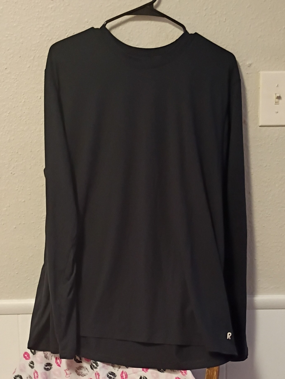 Women's Black Long-Sleeve Performance Tee -